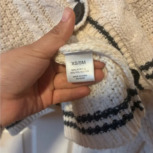 Chunky Cream Cable Knit Cardigan with Contrast Trim - Picture 3 of 8